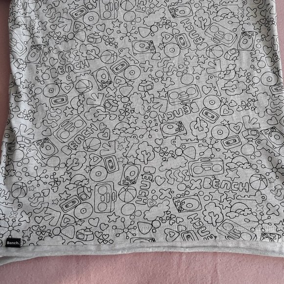 Bench Womens Short-Sleeved Hoodie with Black/White Cartoon Graphic Print, Sz. M - Picture 7 of 14
